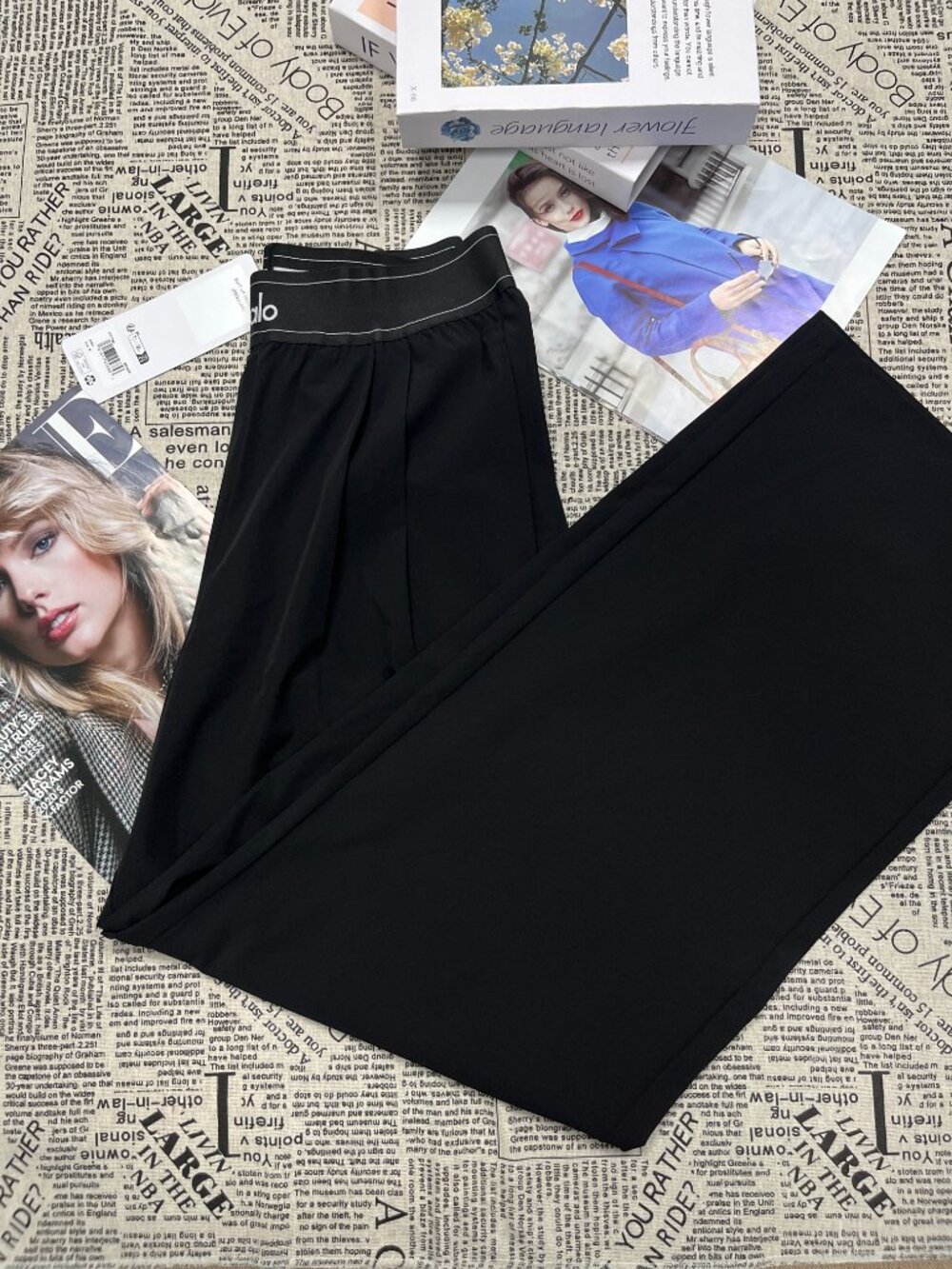 Black🖤ALO Yoga Suit Up Trouser (Regular) NWT 30-inch inner seam - Picture 6 of 7
